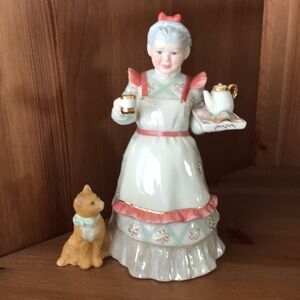 Lenox Mrs. Claus is welcome classic edition 2004 figurine Christmas holiday